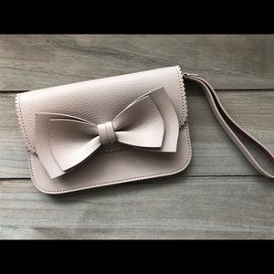 Kate Spade Wristlet, Soft Blush Color